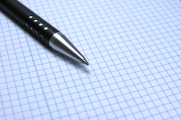Bolígrafo, bloc de notas, hoja en blanco