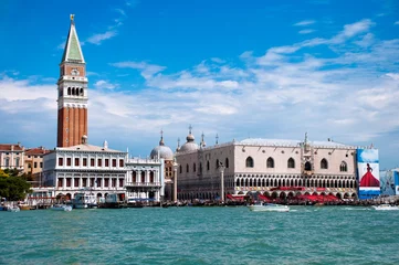 Zelfklevend Fotobehang San Marco belfry and dodge's palace at venezia - italy © Pablo Debat