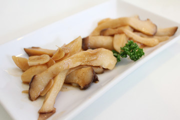 Grilled mushroom with garlic and butter