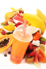 Bubble Tea Orange mit Obstdeko