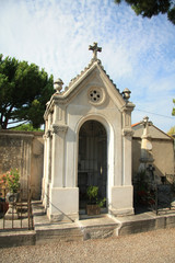 Fototapeta na wymiar Old cemetery in the Provence, France