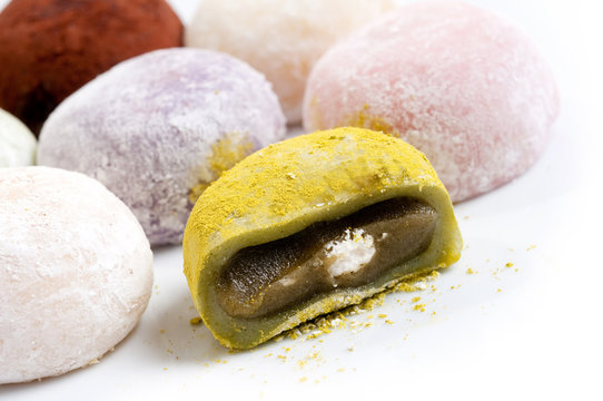 Fototapeta Japanese confectionery, mochi on white background