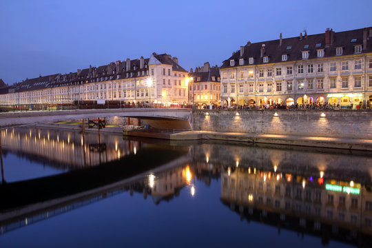 Besan&ccedil;on at night, France