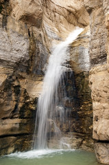 Obraz na płótnie Canvas Falls w pobliżu Morza Martwego