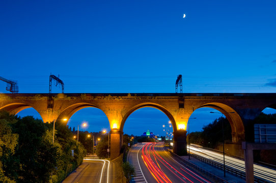17- stockport viaduct tail lights