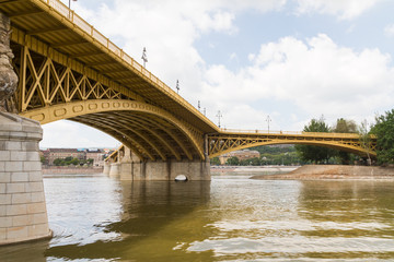 Fototapeta na wymiar Scenic view of the recently renewed Margit bridge in Budapest.