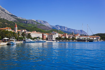 Fototapeta na wymiar Miasto Makarska w Chorwacji