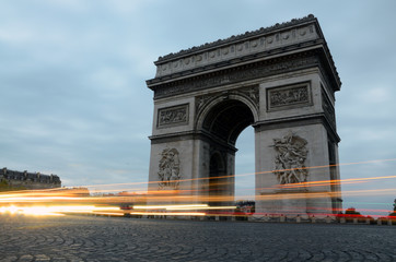 Fototapeta na wymiar Arc de Triomphe - trailing lights