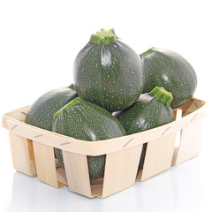 Panier de courgettes