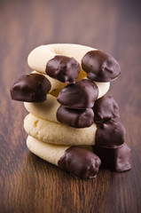 Horseshoe cookies.