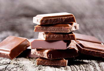 Chocolate pieces