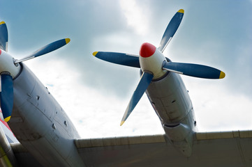 Naklejka na ściany i meble propeller-driven airplane