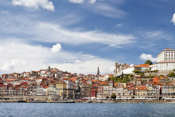 Fototapeta na wymiar Beautiful Porto panoramic view