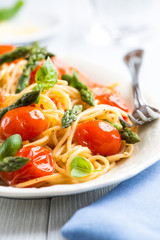 Spaghetti with Green Asparagus and Cherry Tomatoes