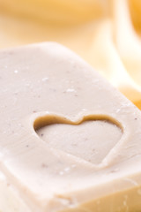 Seife mit Herzmuster