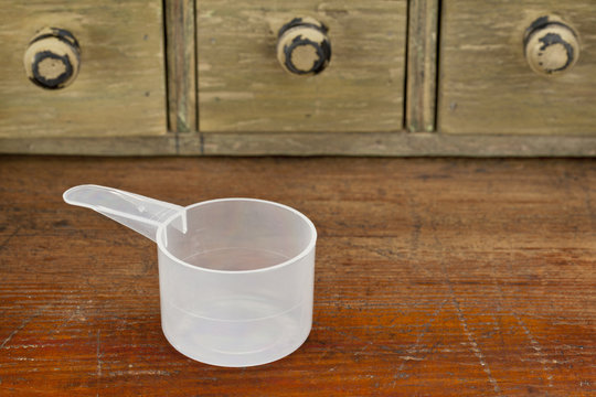 empty measuring cup