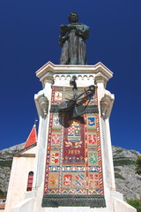 Pomnik poety Mijosicia w Makarskiej, Chorwacja