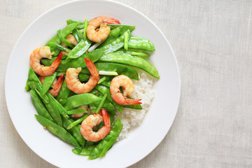 Salt and pepper shrimp with snow peas