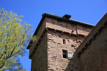 Obraz premium batiment fortifié au Haut-Koenigsbourg