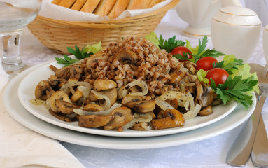 Buckwheat porridge with mushrooms
