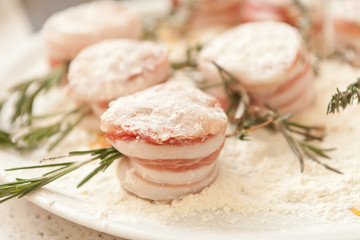 chicken rolls with rosemary