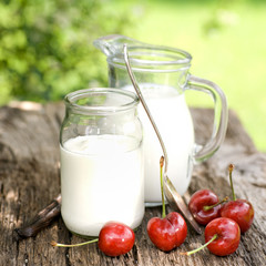 Naturjoghurt, Kirschen