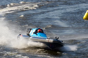 Abwaschbare Fototapete Wasser Motorsport Motor-Wassersport-Rennen