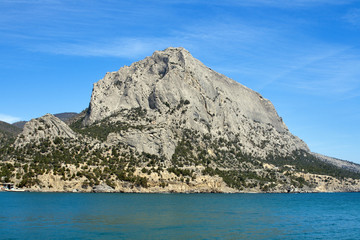 Fototapeta na wymiar Sokol (Falcon) mountain in Crimea