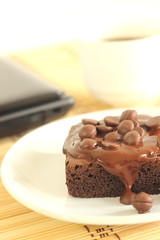 chocolate cake and  labtop