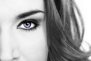 Obraz premium close-up portrait of beautiful caucasian young woman