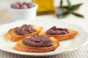 Crostinis with olive pate
