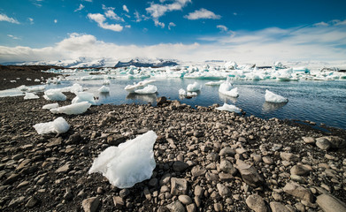 Icebergs at Jokulsarlon. Iceland - obrazy, fototapety, plakaty