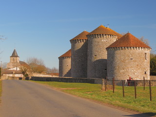 Fototapeta na wymiar Château de Bourg-Archambault ; Vienne ; Poitou-Charente