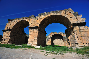 Fototapeta na wymiar ruiny Hierapolis, Pamukkale, Turcja
