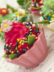 red and green cupcakes