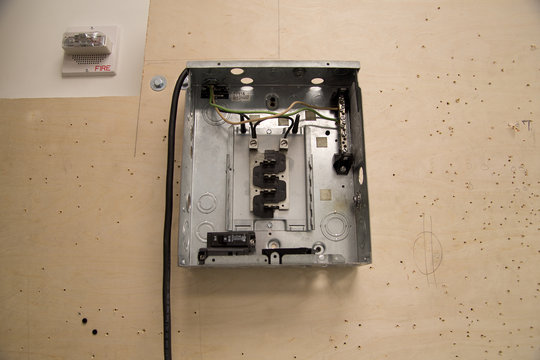 Electric braker box