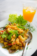 fried macaroni with pork chicken and vegetable