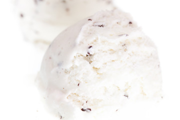 2 Kugeln Stracciatella hintereinander