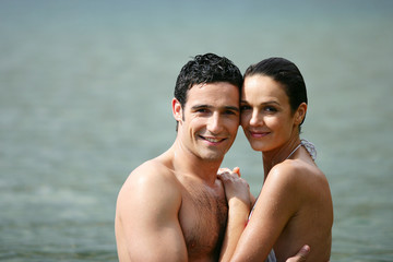 Fototapeta premium Couple in the sea