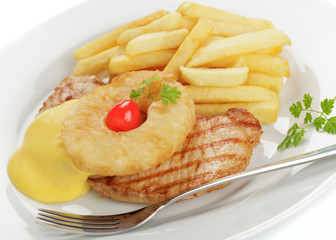 Schweinesteak Hawaii, Pommes frites