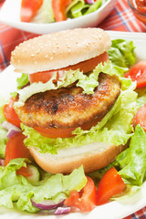 Vegetarian burger with fresh vegetables