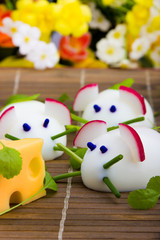 Mice made from eggs with cheese for child breakfast