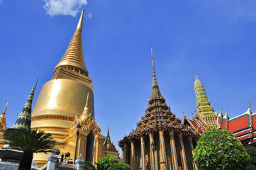 Fototapeta premium Gold Pagoda in Grand Palace ,Bangkok, Thailand