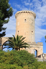 Fototapeta na wymiar Zamek Bellver w Palma de Mallorca
