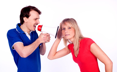 Paar mit Megaphone