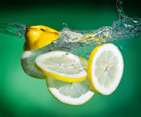  citroen in water © Ievgen Skrypko