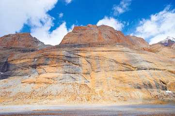 Fototapeta na wymiar Krajobraz, kora wokół na Górze Kailas