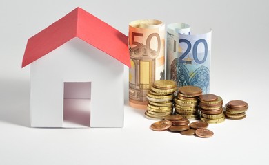 casetta con euro