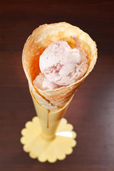 strawberry ice cream