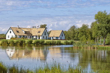 Naklejka na ściany i meble Szwedzki Lakehouse